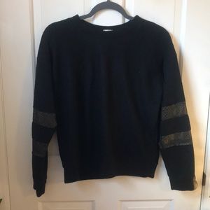 Chloe and Katie black crewneck sweatshirt